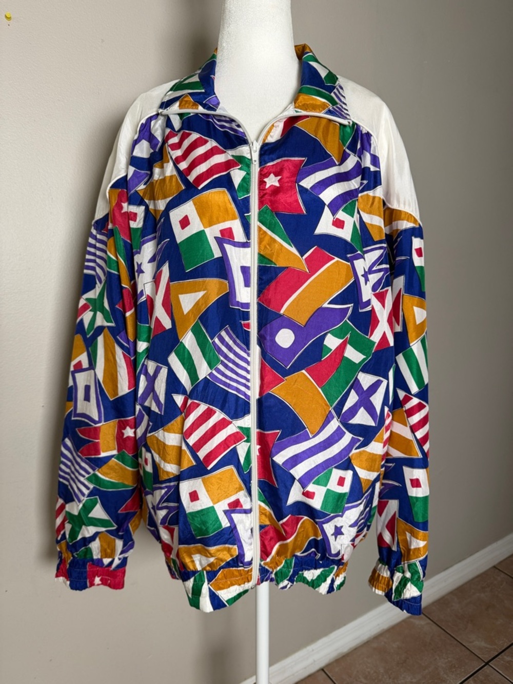 Oleg Cassini Women’s 100% Silk Vintage Jacket